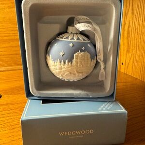 Wedgwood Festive Blue and White Ornament ~ “Christmas Night Sky Bauble”